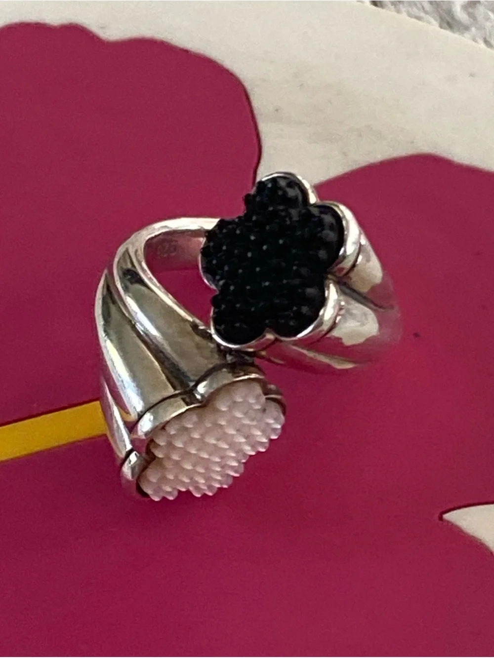 Lagos Caviar Silver, White & Black Ceramic Bead Ring Size 7